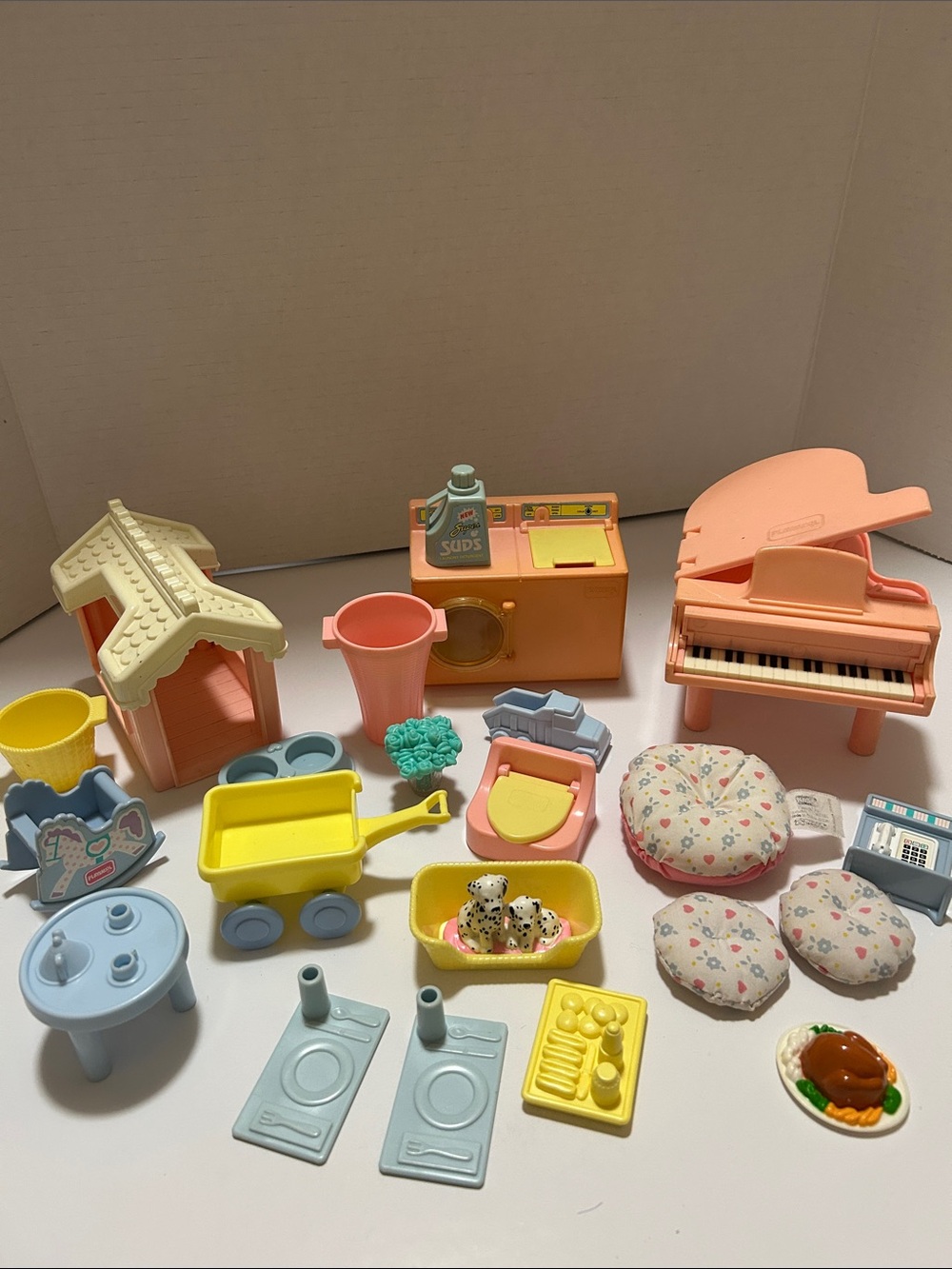 Lot of vintage 90s Playskool Dollhouse Accessories